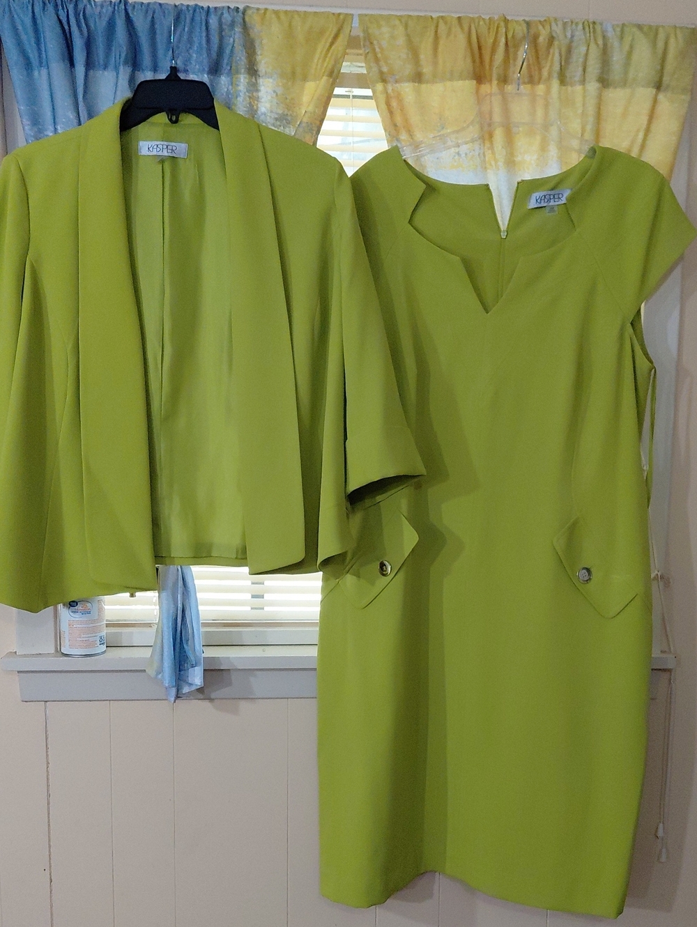 Kasper Lime Green Jacket Size 1X Dress Size 16W With Belt